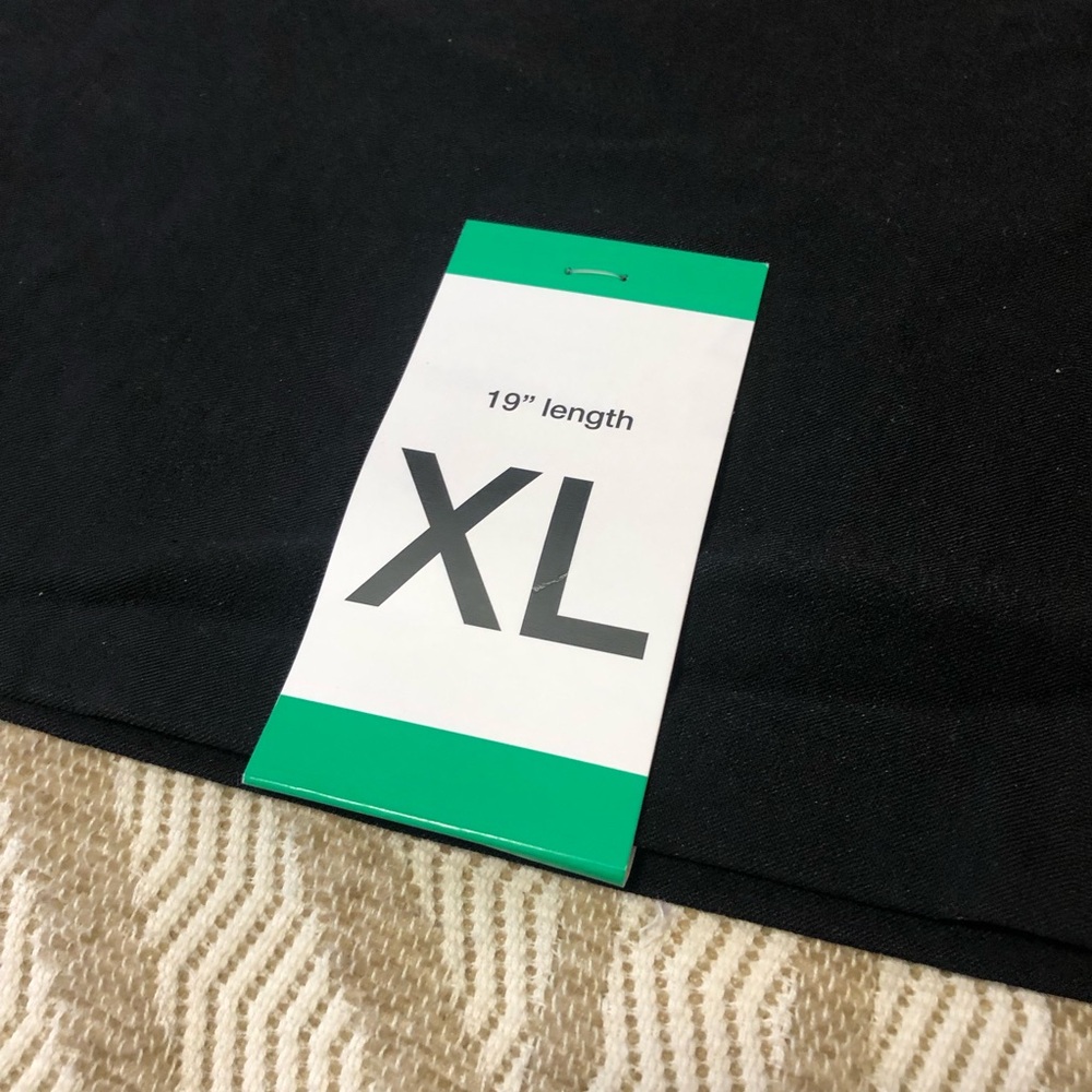S.C. & Co. Classic Black Skort - Picture 2 of 12